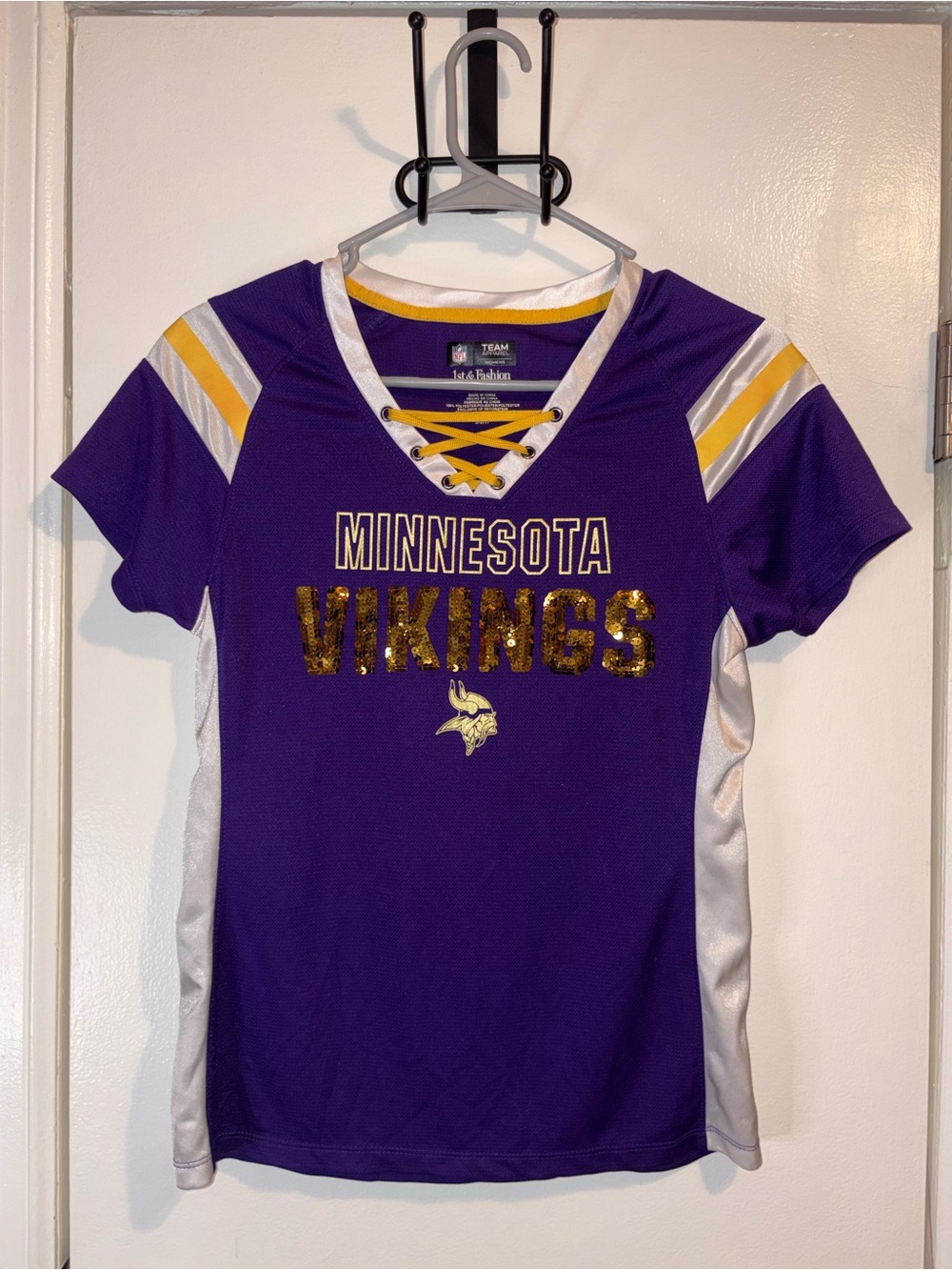 Minnesota Vikings Women's Lace-Up Tee - Purple & Gold